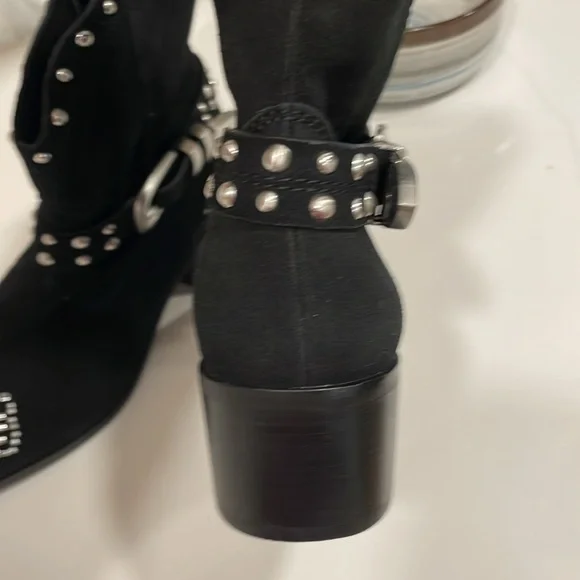 NWOT Booties! Country vibe, comfy and cute! Black suede like with silver stud - Picture 4 of 7